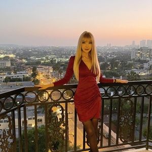 Meet your Posher, Bella